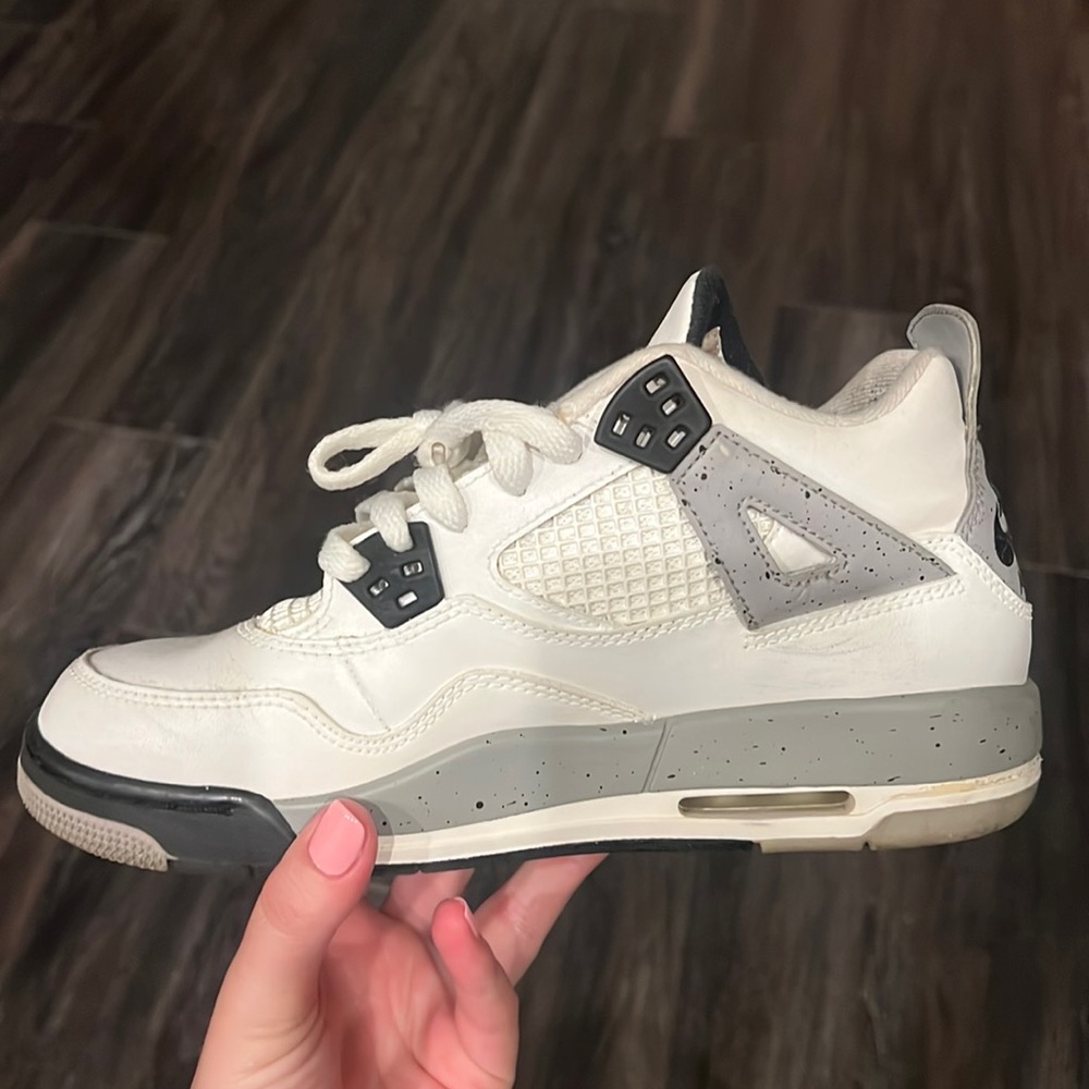 Air Jordan retro 4 cookies and cream